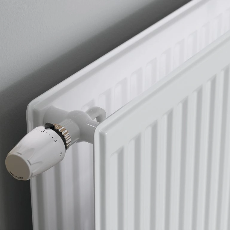 GRZEJNIK FTV 10 600/900 KERMI higieniczny Z ZAWIESZENIAMI 435W LEWY